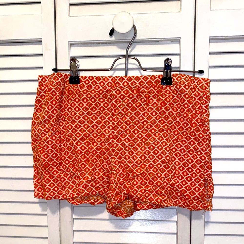 copper key orange & white summer shorts